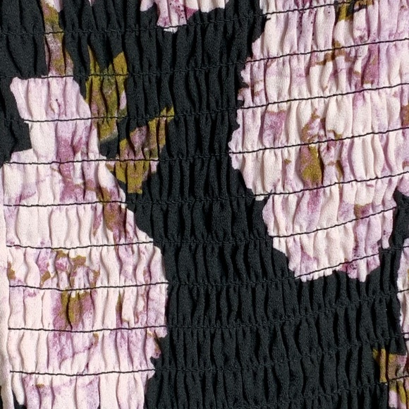 NWT Free Press Gathered Back Floral Crop Top - Picture 14 of 16